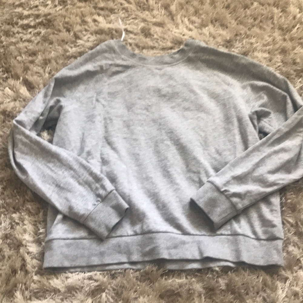 H&M Divided Basic crew neck sweatshirt